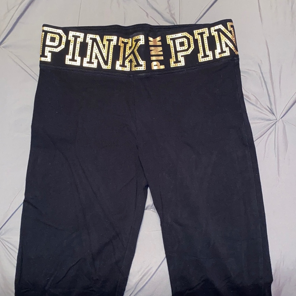 Black Flared-Bottom Yoga Pants w/ Gold Waist